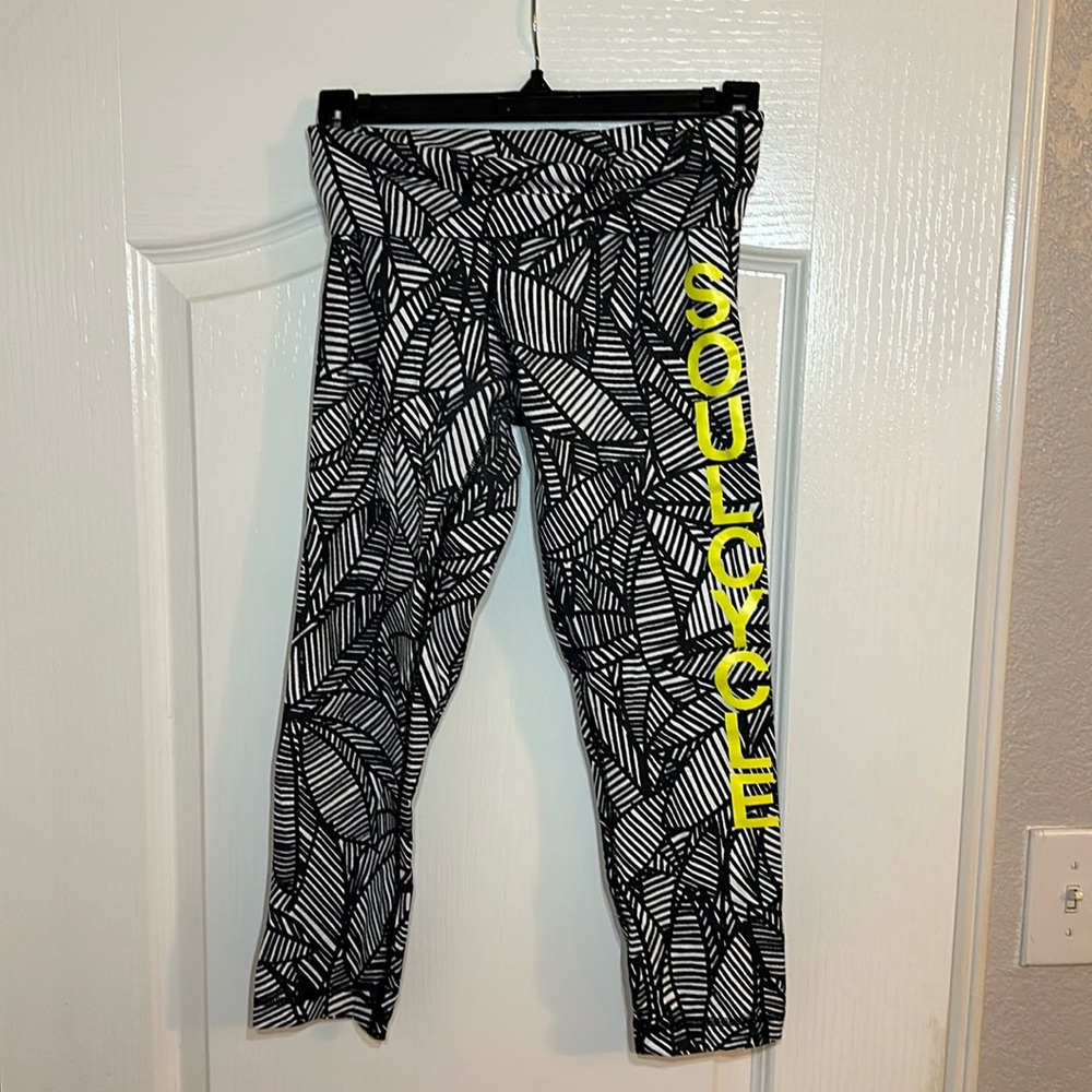 Lululemon SOUL CYCLE capri leggings EUC size 4